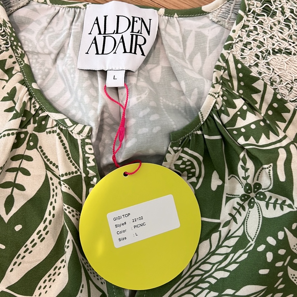 Alden Adair Green Picnic SHORTS Set (Large) - Picture 2 of 6